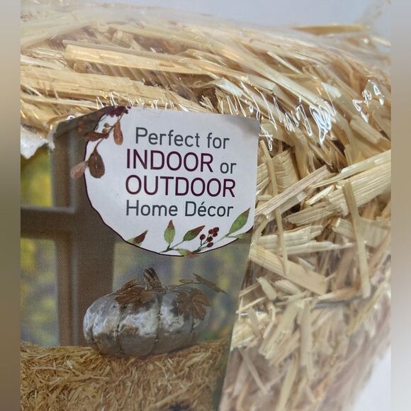 FloraCraft Decorative Straw Bale 5” x 6” x 13” Natural Sun-Baked Indoor/Outdoor - Picture 4 of 5